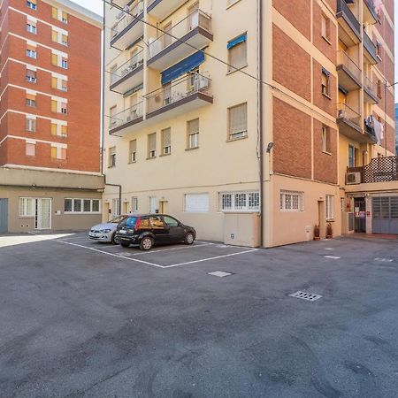 San Donato Fiere Essential Apartment W/Parking Bologna Exterior photo
