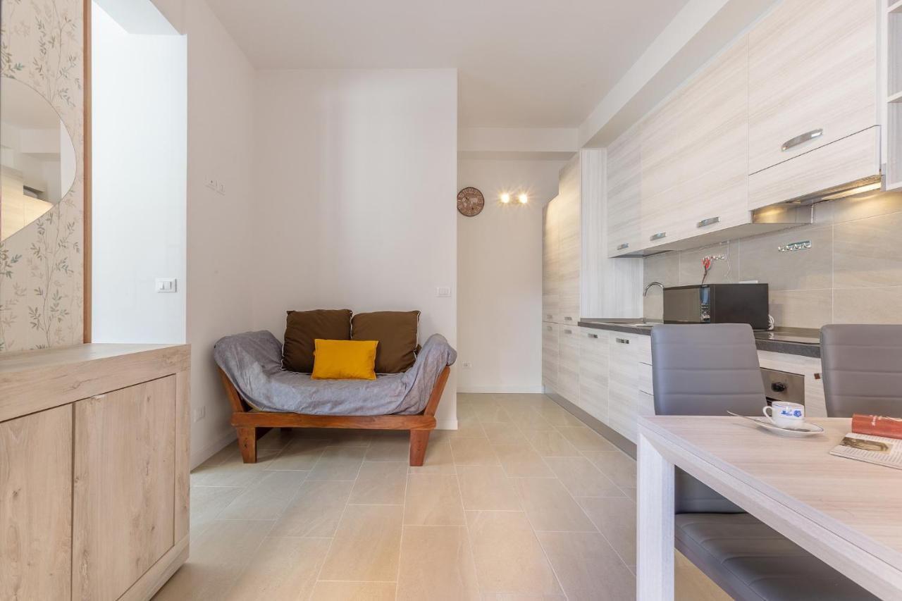 San Donato Fiere Essential Apartment W/Parking Bologna Exterior photo